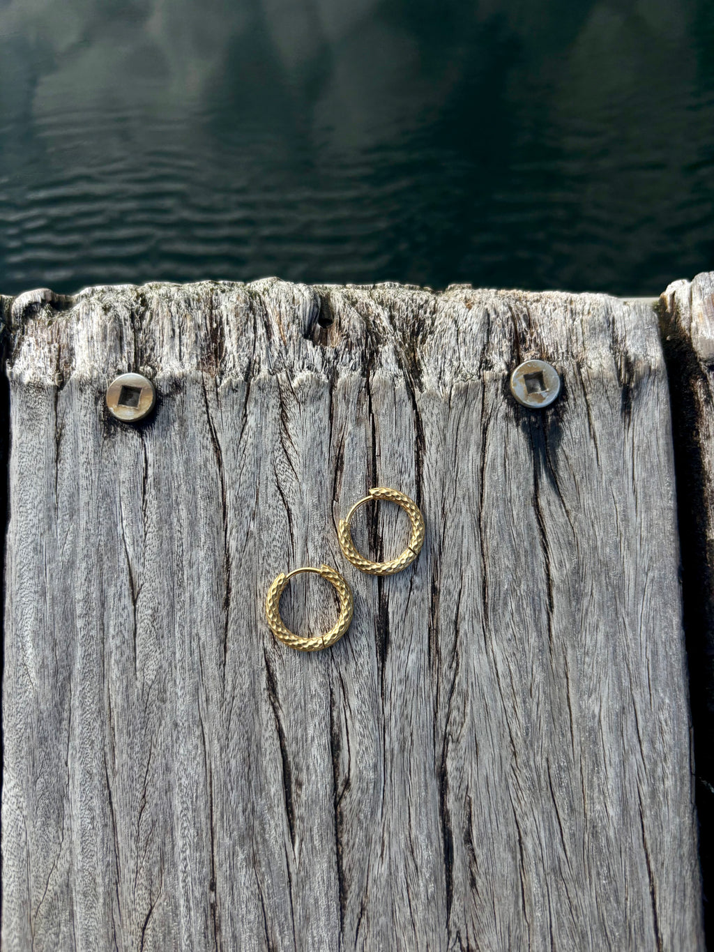 18K gold hoop earrings