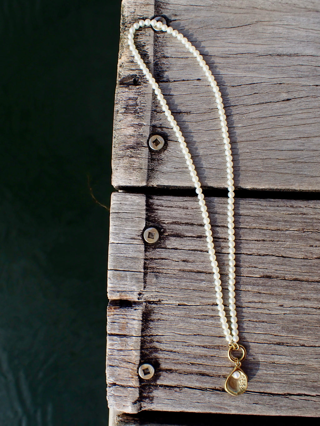 18 in glass pearl oyster shell charm necklace