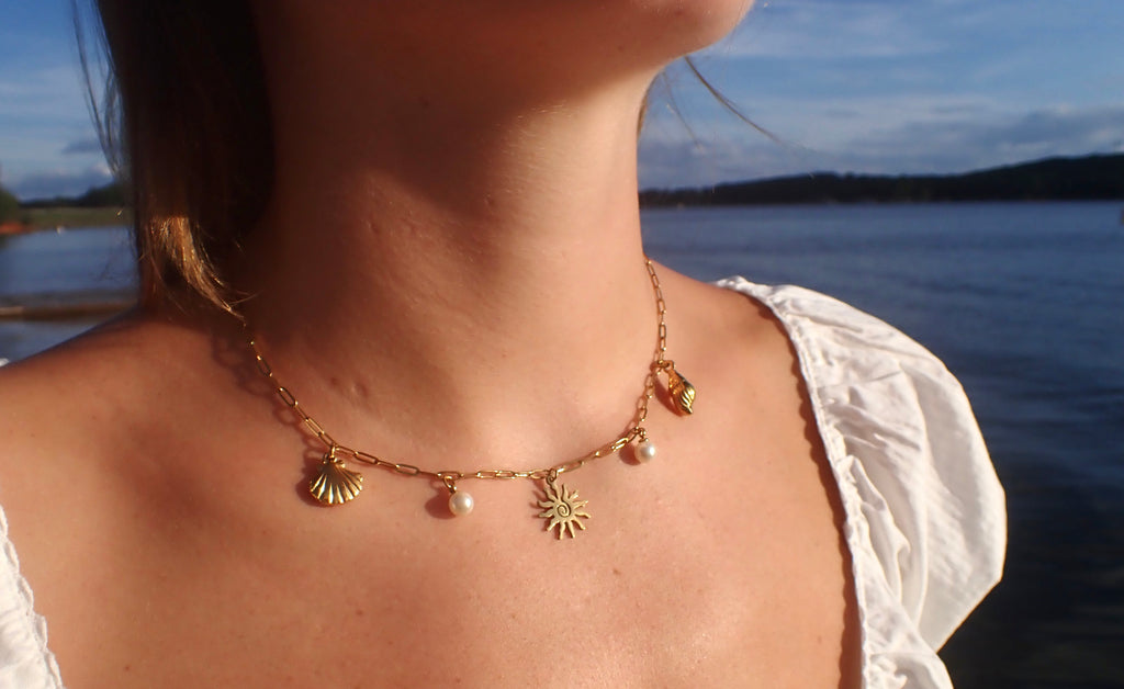 16in paperclip chain with sun charm